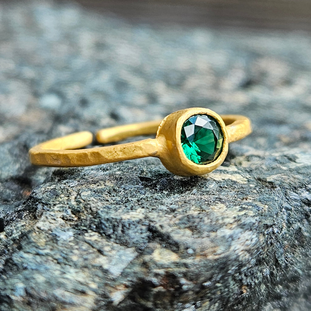 Green Apatite Soul Stone Ring